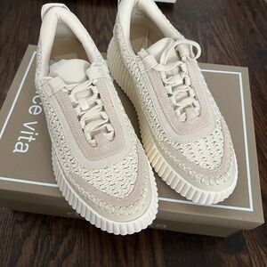 Dolce Vita Cream and Tan Women's Sneakers